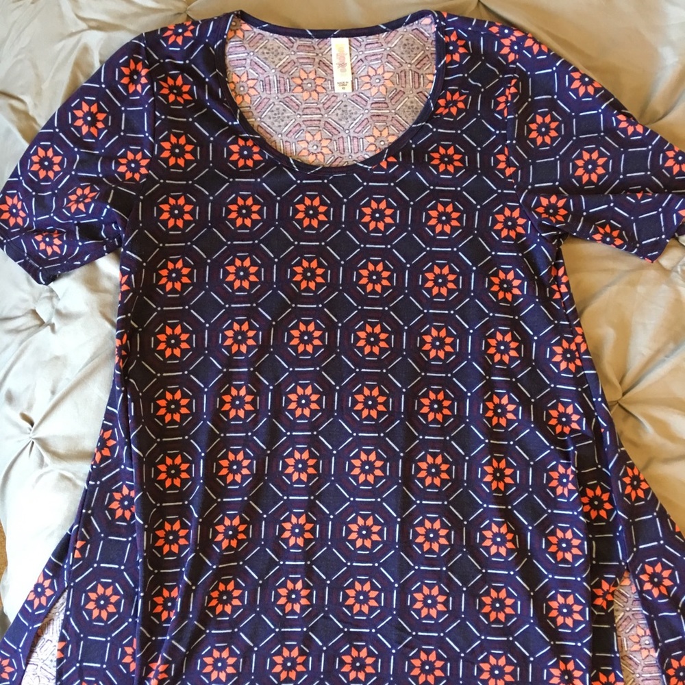 LulaRoe Perfect Tee